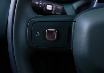 Подержанный автомобиль Zeekr X 2023 года (29 фото)