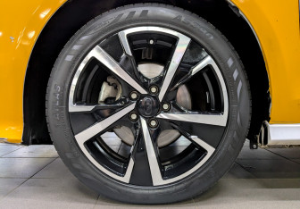 Подержанный автомобиль Kaiyi E5 2024 года (19 фото)