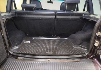 Подержанный автомобиль Chevrolet Niva 2010 года (12 фото)