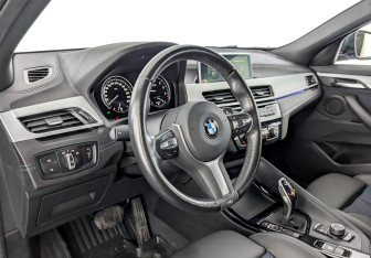 Подержанный автомобиль BMW X2 2020 года (16 фото)