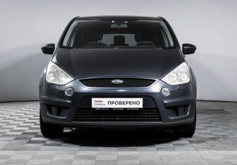 Подержанный автомобиль Ford S-MAX 2006 года (2 фото)