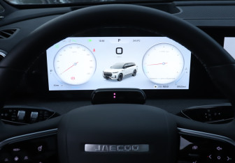 Подержанный автомобиль Jaecoo J8 2024 года (11 фото)