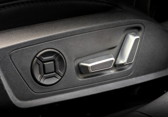 Подержанный автомобиль Audi A6 Sedan 2023 года (20 фото)