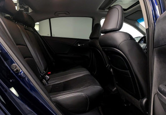 Подержанный автомобиль Honda Accord Sedan 2013 года (12 фото)