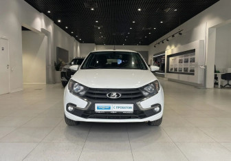 Подержанный автомобиль LADA (ВАЗ) Granta Hatchback 2018 года (2 фото)