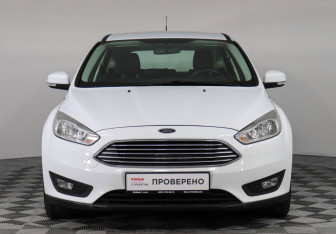 Подержанный автомобиль Ford Focus Hatchback 2018 года (2 фото)