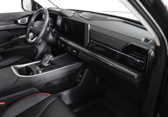 Подержанный автомобиль Haval H3 2024 года (10 фото)