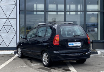 Подержанный автомобиль Mitsubishi Space Star Compactvan 2004 года (7 фото)