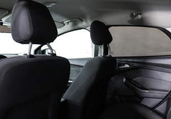 Подержанный автомобиль Ford Focus Hatchback 2015 года (7 фото)