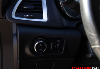 Подержанный автомобиль Opel Astra Wagon 2012 года (17 фото)