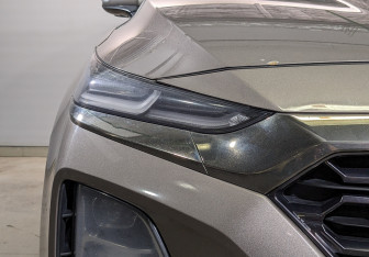 Подержанный автомобиль Hyundai Santa Fe 2020 года (11 фото)