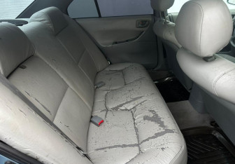 Подержанный автомобиль Mitsubishi Galant Sedan 2003 года (14 фото)