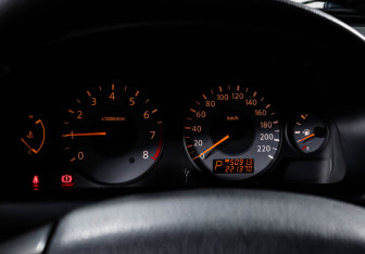 Подержанный автомобиль Nissan Almera Classic 2009 года (10 фото)