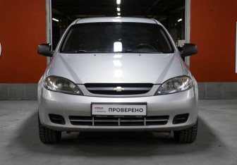 Подержанный автомобиль Chevrolet Lacetti Hatchback 2010 года (2 фото)