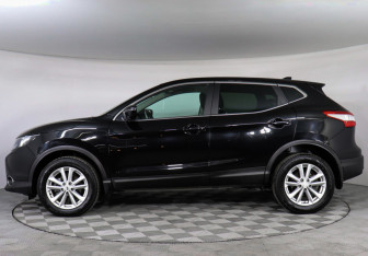 Подержанный автомобиль Nissan Qashqai 2018 года (8 фото)