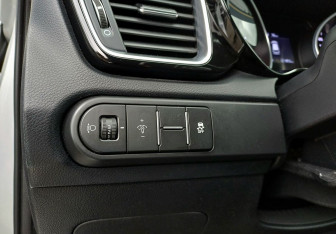 Подержанный автомобиль Kia Ceed Wagon 2019 года (21 фото)