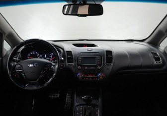 Подержанный автомобиль Kia Cerato Sedan 2018 года (9 фото)