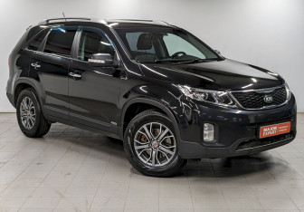 Подержанный автомобиль Kia Sorento 2019 года (3 фото)