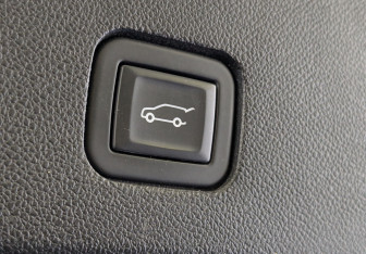 Подержанный автомобиль Cadillac XT6 2021 года (26 фото)