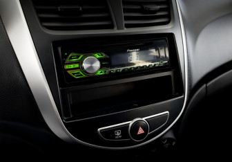 Подержанный автомобиль Hyundai Solaris Hatchback 2012 года (25 фото)