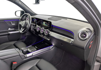 Подержанный автомобиль Mercedes-Benz GLB 2021 года (11 фото)