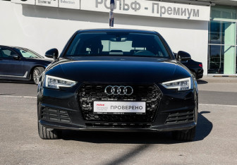 Подержанный автомобиль Audi A4 Sedan 2019 года (2 фото)