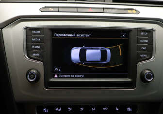 Подержанный автомобиль Volkswagen Passat Sedan 2015 года (24 фото)
