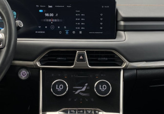 Подержанный автомобиль Exeed TXL 2021 года (13 фото)