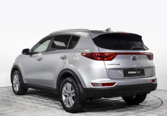 Подержанный автомобиль Kia Sportage 2016 года (4 фото)