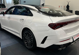 Новый Kia K5 2024 (3 фото)