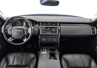 Подержанный автомобиль Land Rover Discovery 2018 года (14 фото)