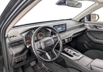 Подержанный автомобиль Haval Jolion 2023 года (16 фото)