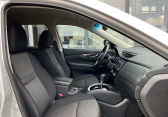Подержанный автомобиль Nissan X-Trail 2019 года (24 фото)