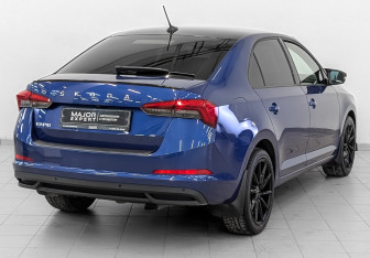 Подержанный автомобиль Skoda Rapid Liftback 2021 года (5 фото)