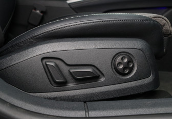 Подержанный автомобиль Audi A5 Liftback 2018 года (18 фото)