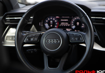 Подержанный автомобиль Audi A3 Sedan 2022 года (15 фото)
