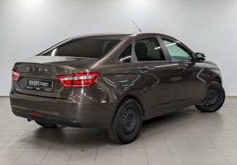 Подержанный автомобиль LADA (ВАЗ) Vesta Sedan 2020 года (5 фото)