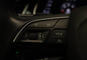 Подержанный автомобиль Audi Q7 2019 года (11 фото)