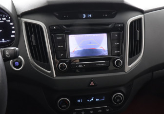 Подержанный автомобиль Hyundai Creta 2017 года (13 фото)