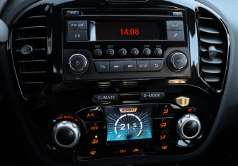 Подержанный автомобиль Nissan Juke 2013 года (13 фото)