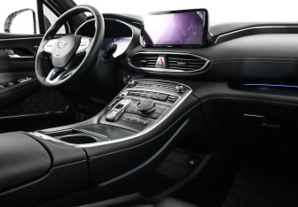 Подержанный автомобиль Hyundai Santa Fe 2020 года (5 фото)