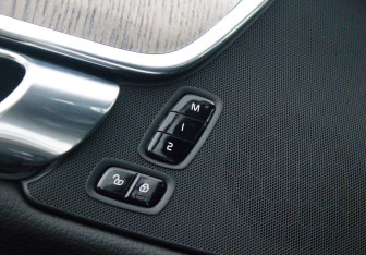 Подержанный автомобиль Volvo S90 2020 года (20 фото)