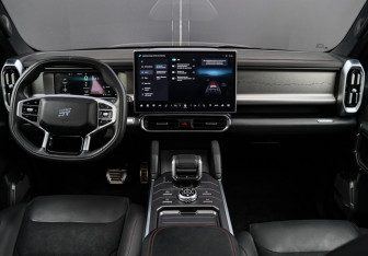 Подержанный автомобиль Jetour T2 2024 года (12 фото)
