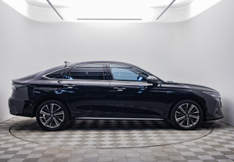 Подержанный автомобиль Chery Arrizo 8 2024 года (6 фото)