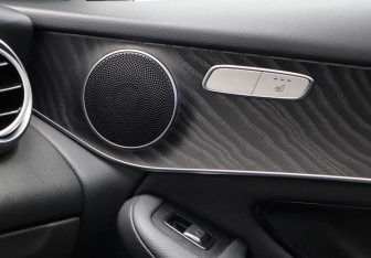 Подержанный автомобиль Mercedes-Benz GLC Coupe 2015 года (21 фото)