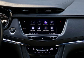 Подержанный автомобиль Cadillac XT5 2021 года (13 фото)