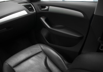 Подержанный автомобиль Audi Q5 2011 года (25 фото)