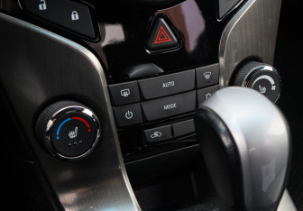 Подержанный автомобиль Chevrolet Cruze Sedan 2013 года (16 фото)