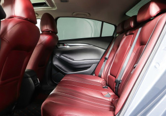 Подержанный автомобиль Mazda 6 Sedan 2021 года (25 фото)