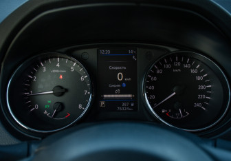 Подержанный автомобиль Nissan X-Trail 2021 года (19 фото)